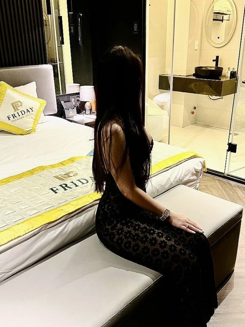 Gái gọi Vũng Tàu: Bú cặc bốc lửa Long Hương!